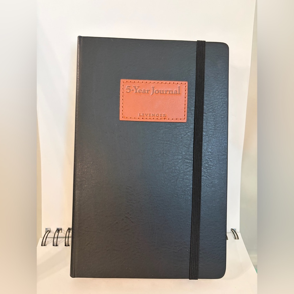 New Levenger Luxe Leather 5 Year Journal